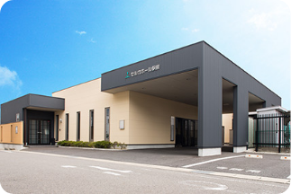 セルカホール駅前